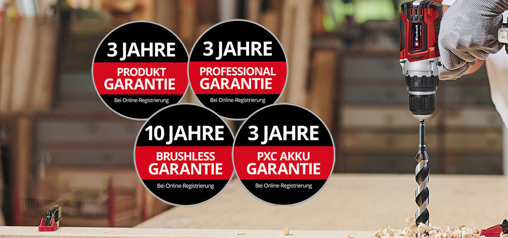 Hier sehen Sie einen Mann in einer Werkstatt mit einer Einhell-Bohrmaschine im Einsatz. Außerdem wurden die Symbole für die verschiedenen Arten der Garantieverlängerung auf dem Bild platziert. Folgende Garantieerweiterungen sind möglich: „Produktgarantie“, „Professional Garantie“, „Brushless Garantie“, „Akku-Garantie“.
